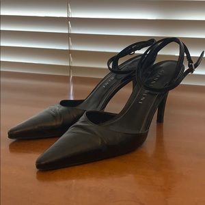 Gianni Bini Black Leather Pointy Ankle Strap Pumps